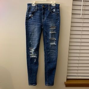 NWOT American Eagle ripped jeggings